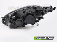 Carica l&#39;immagine nel visualizzatore di Gallery, Fari Anteriori CHROME LED Lato Destro TYC per PEUGEOT 208 12-15