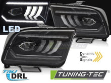 Carica l&#39;immagine nel visualizzatore di Gallery, Fari Anteriori TUBE LED BLACK per FORD MUSTANG 04-09