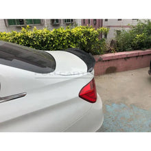 Carica l'immagine nel visualizzatore di Gallery, CarbonWorks Spoiler posteriore Extreme Style in carbonio per BMW Serie 3 F30/F80 F31/M3 2011-2018 - foto 3
