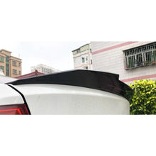 Carica l'immagine nel visualizzatore di Gallery, CarbonWorks Spoiler posteriore Extreme Style in carbonio per BMW Serie 3 F30/F80 F31/M3 2011-2018 - foto 6
