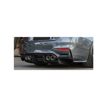 Carica l'immagine nel visualizzatore di Gallery, CarbonWorks Diffusore posteriore PSM Style in carbonio per BMW M3 F80 2014-2018 e M4 F82/F83 2014-2022 - foto 5