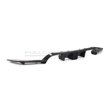 Carica l'immagine nel visualizzatore di Gallery, CarbonWorks Diffusore posteriore con terzo stop in carbonio per BMW M3 F80 2014-2018 e M4 F82/F83 2014-2022 - foto 1
