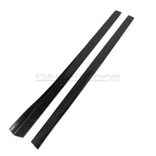 Carica l'immagine nel visualizzatore di Gallery, CarbonWorks Minigonne laterali in carbonio per BMW M3 F80 2014-2018 e M4 F82/F83 2014-2022 - foto 2