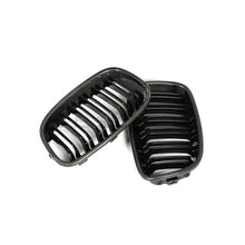 Carica l'immagine nel visualizzatore di Gallery, CarbonWorks Griglia sportiva in carbonio per BMW Serie 1 F20/F21 2011-2019 - foto 2