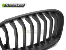 Carica l'immagine nel visualizzatore di Gallery, Griglia Nera Opaca per BMW Serie 1 (F20 / F21) 2011-2014 – cod. GRBMG2