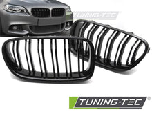Load image into Gallery viewer, Griglia Sportiva Nera Lucida Doppia Barra per BMW Serie 5 (F10 / F11) 2010-2016