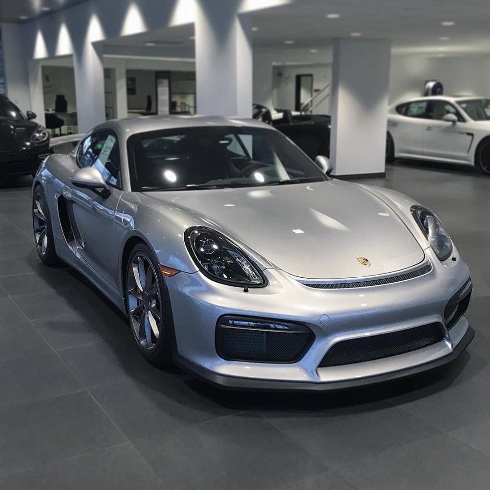 Paraurti Anteriore GT4 Style SK-Import Porsche 981 Con Fori Lavafari - foto 2