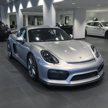 Carica l'immagine nel visualizzatore di Gallery, Paraurti Anteriore GT4 Style SK-Import Porsche 981 Con Fori Lavafari - foto 2