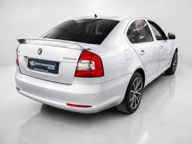 Spoiler baule Skoda Rapid