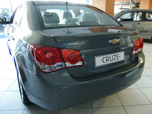 Spoiler a labbro Chevrolet Cruze J300 berlina (2008-2016) - foto 2