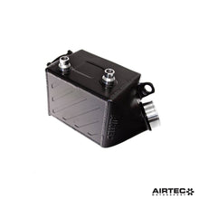 Carica l'immagine nel visualizzatore di Gallery, Aggiornamento del dispositivo di raffreddamento di carica AIRTEC Motorsport per BMW M5/M6 (F10/F12) - dettaglio 2