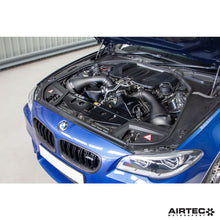 Carica l'immagine nel visualizzatore di Gallery, Aggiornamento del dispositivo di raffreddamento di carica AIRTEC Motorsport per BMW M5/M6 (F10/F12) - dettaglio 14