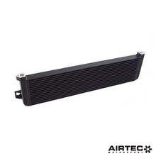 Load image into Gallery viewer, Radiatore olio AIRTEC Motorsport per BMW F87 M2 Competition, F80 M3 e F82 M4 (S55) - dettaglio 4