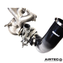 Carica l'immagine nel visualizzatore di Gallery, Ingresso turbo anteriore e posteriore AIRTEC Motorsport per BMW F87 M2 Competition, F80 M3 e F82 M4 (S55) - dettaglio 9