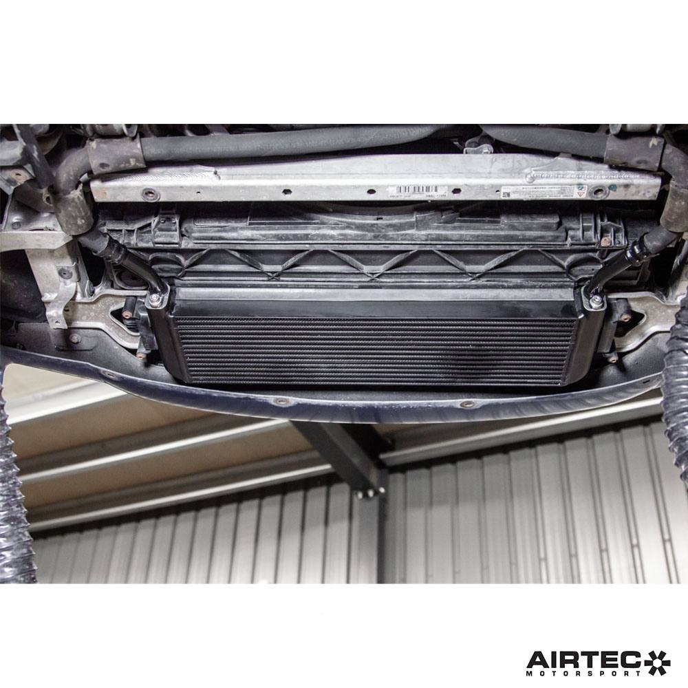 Aggiornamento radiatore olio AIRTEC Motorsport per BMW M5/M6 (F10/F12/F90) - dettaglio 4
