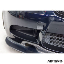 Load image into Gallery viewer, Aggiornamento del radiatore DCT AIRTEC Motorsport per BMW E9x M3 - dettaglio 11
