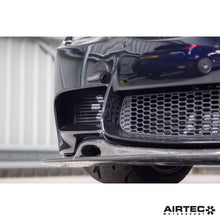 Load image into Gallery viewer, Aggiornamento del radiatore DCT AIRTEC Motorsport per BMW E9x M3 - dettaglio 10