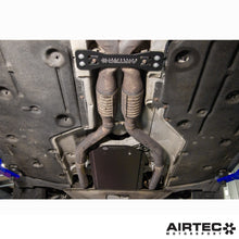 Carica l'immagine nel visualizzatore di Gallery, Supporto di scarico AIRTEC Motorsport per BMW E9x M3 - dettaglio 4