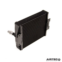 Carica l'immagine nel visualizzatore di Gallery, Radiatore ausiliario AIRTEC Motorsport per modelli BMW (B58/B46/N55 M2) - dettaglio 2