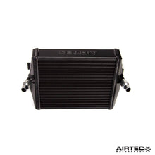 Carica l'immagine nel visualizzatore di Gallery, Radiatore ausiliario AIRTEC Motorsport per modelli BMW (B58/B46/N55 M2) - dettaglio 4