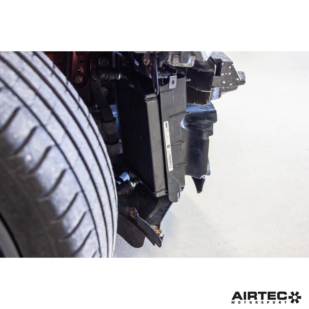 Radiatore ausiliario AIRTEC Motorsport per modelli BMW (B58/B46/N55 M2) - dettaglio 7