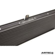 Carica l'immagine nel visualizzatore di Gallery, Radiatore olio AIRTEC Motorsport per BMW G87 M2, G80 M3 e G82 M4 - dettaglio 5
