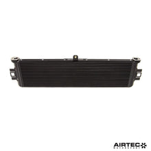 Carica l'immagine nel visualizzatore di Gallery, Radiatore olio AIRTEC Motorsport per BMW G87 M2, G80 M3 e G82 M4 - dettaglio 3