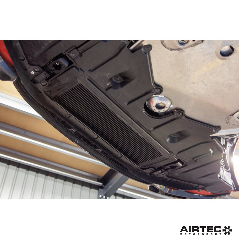 Radiatore olio AIRTEC Motorsport per BMW G87 M2, G80 M3 e G82 M4 - dettaglio 6