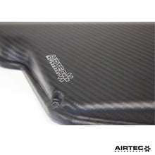 Carica l'immagine nel visualizzatore di Gallery, Coperchio della scatola dell'aria in fibra di carbonio AIRTEC Motorsport per BMW E9x M3 - dettaglio 2