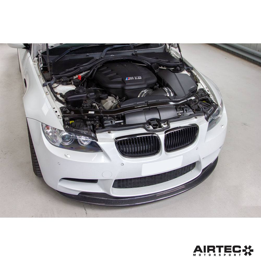 Coperchio della scatola dell'aria in fibra di carbonio AIRTEC Motorsport per BMW E9x M3 - dettaglio 13