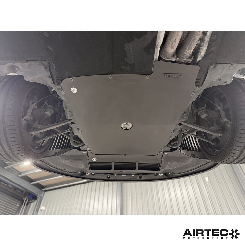 Pannello sotto il vassoio aerodinamico AIRTEC Motorsport GTS-Style per BMW F87 M2, F80 M3 e F82 M4 - dettaglio 5