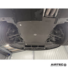 Carica l'immagine nel visualizzatore di Gallery, Pannello sotto il vassoio aerodinamico AIRTEC Motorsport GTS-Style per BMW F87 M2, F80 M3 e F82 M4 - dettaglio 5