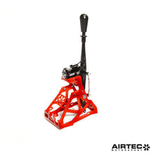Load image into Gallery viewer, Gruppo cambio AIRTEC Motorsport per Toyota Corolla GR – Edizione speciale rossa - dettaglio 6
