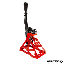 Load image into Gallery viewer, Gruppo cambio AIRTEC Motorsport per Toyota Corolla GR – Edizione speciale rossa - dettaglio 4