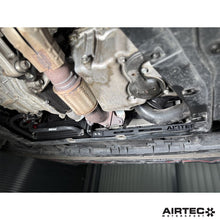 Carica l'immagine nel visualizzatore di Gallery, Radiatore olio cambio AIRTEC Motorsport per Honda Civic FK8 Type R - dettaglio 8