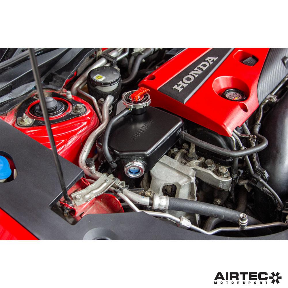 Serbatoio di intestazione AIRTEC Motorsport per Honda Civic FK8 Type R - dettaglio 6