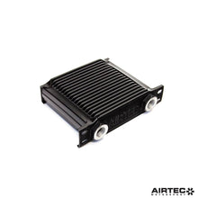 Load image into Gallery viewer, Radiatore olio AIRTEC Motorsport per Honda Civic FK2 Type R - dettaglio 2