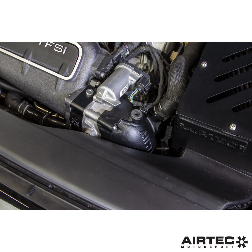 AIRTEC Motorsport Audi RS3 8V allargato lato freddo - dettaglio 5
