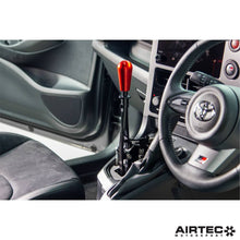 Load image into Gallery viewer, Gruppo cambio AIRTEC Motorsport per Toyota Yaris GR Gen 2 (incl. freno a mano verticale/prestazioni aerodinamiche) - dettaglio 23