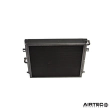 Carica l'immagine nel visualizzatore di Gallery, Radiatore di carica AIRTEC Motorsport per piattaforma BMW B58
