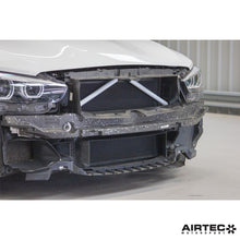 Carica l'immagine nel visualizzatore di Gallery, Radiatore di carica AIRTEC Motorsport per piattaforma BMW B58 - dettaglio 11