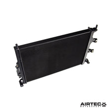 Carica l'immagine nel visualizzatore di Gallery, Aggiornamento del radiatore AIRTEC Motorsport per Ford Focus Mk3 RS - dettaglio 5