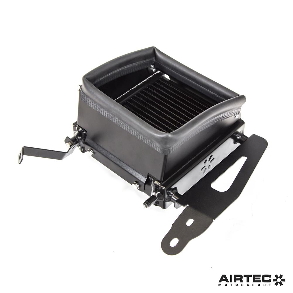 Radiatore ausiliario AIRTEC Motorsport per Toyota Yaris GR Gen 1 - dettaglio 3
