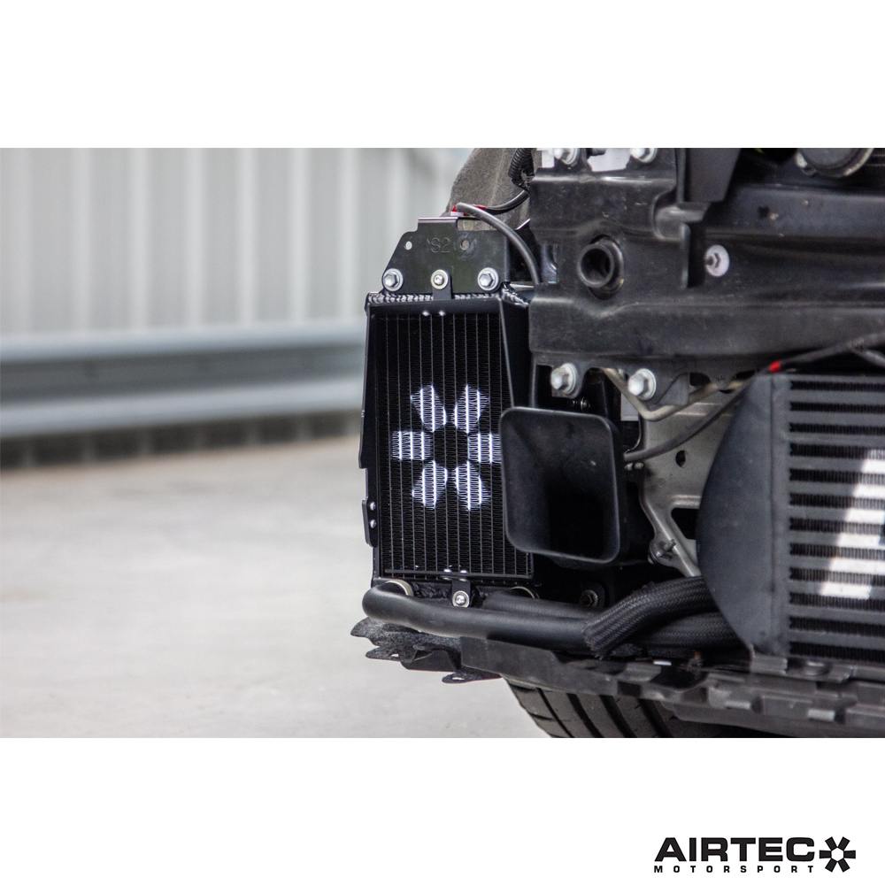 Radiatore ausiliario AIRTEC Motorsport per Toyota Yaris GR Gen 2 - dettaglio 11