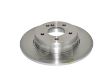 Carica l'immagine nel visualizzatore di Gallery, Disco freno Street Series liscio - Mercedes-Benz C-Class (W202) C36 AMG 1995-1997 / Mercedes-Benz C-Class (W203) 2001-2007 / Mercedes-Benz C-Class (W203) C180 K 2002-2007 (+43 modelli)