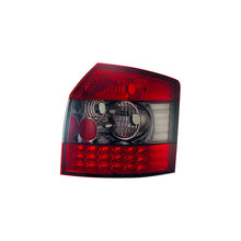 Carica l'immagine nel visualizzatore di Gallery, Fanali Posteriori SK-Import Lente Rossa e Fumé Audi A4 B6 Avant