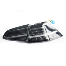 Carica l'immagine nel visualizzatore di Gallery, Fanali Posteriori LED SK-Import Neri Freccia Dinamica Volkswagen Golf Mk7 (Esclusa Variant)