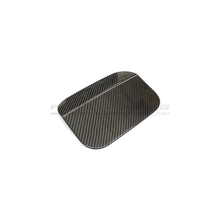 Carica l'immagine nel visualizzatore di Gallery, CarbonWorks Copertura sportello carburante in carbonio per Honda Civic Type R FK8/FK7 2017-2023 - foto 4