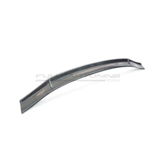 Carica l'immagine nel visualizzatore di Gallery, CarbonWorks Spoiler posteriore estensione ZR-Style in carbonio per Honda Civic Type R FK8/FK7 2017-2023 - foto 5