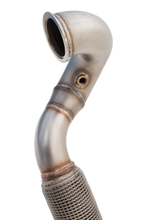 Carica l'immagine nel visualizzatore di Gallery, Downpipe XFORCE 3 con catalizzatore sportivo acciaio inox 304 - Audi S